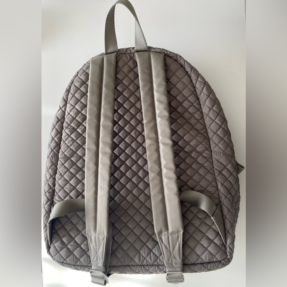 Tommy Hilfiger Quilted Puffer Backpack Arianna Medium Dome - Picture 4 of 11